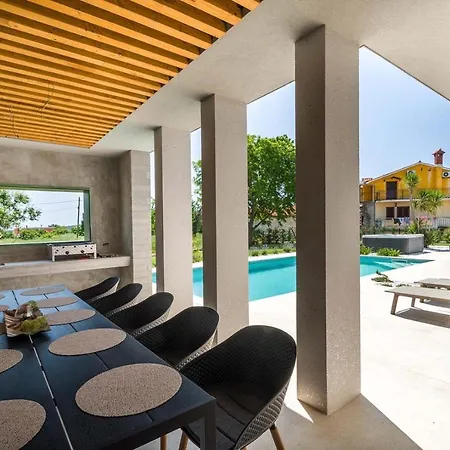 Kathrin Istria Pomer